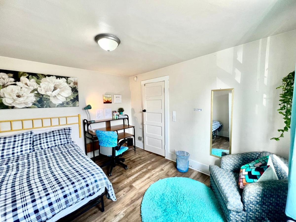 Private Room With Shared Bathrooms 10 Mins To Seatac Airport And 20 Mins To Downtown Seattle Exterior photo