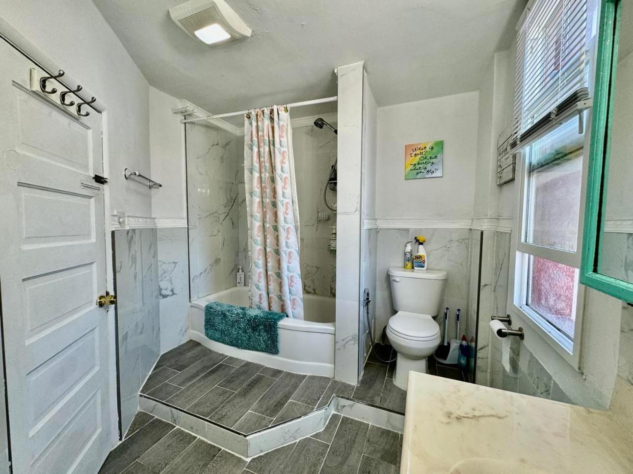 Private Room With Shared Bathrooms 10 Mins To Seatac Airport And 20 Mins To Downtown Seattle Exterior photo